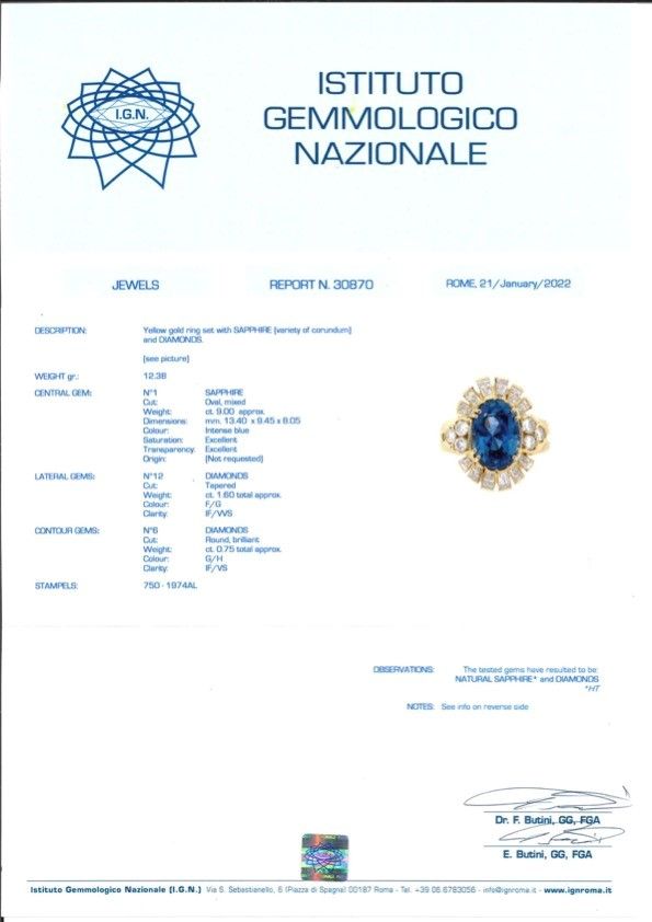 Anello in oro giallo 18K con zaffiro Intense Blue di ct 9,00 e diamanti