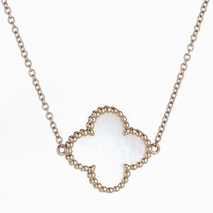 Collana in oro, madreperla e diamanti