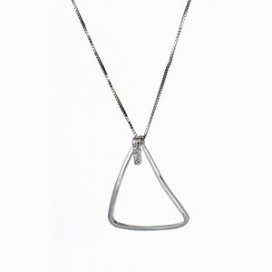 Collana con pendente in oro e diamanti