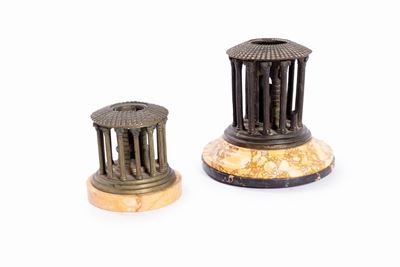 Lotto di Due Modellini Grand Tour del Tempio di Ercole Vincitore in Bronzo, Secolo XIX