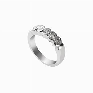 Anello a rivi&#233;re in oro e diamanti