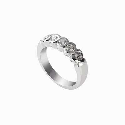Anello a riviére in oro bianco 18K con diamanti naturali