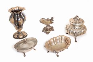  - Lot consisting of five silver pieces, late 19th - early 20th century