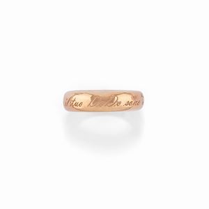 A 9K red gold ring, Dodo, with bag