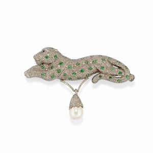 Spilla in argento brunito con diamanti, tzavoriti e perla