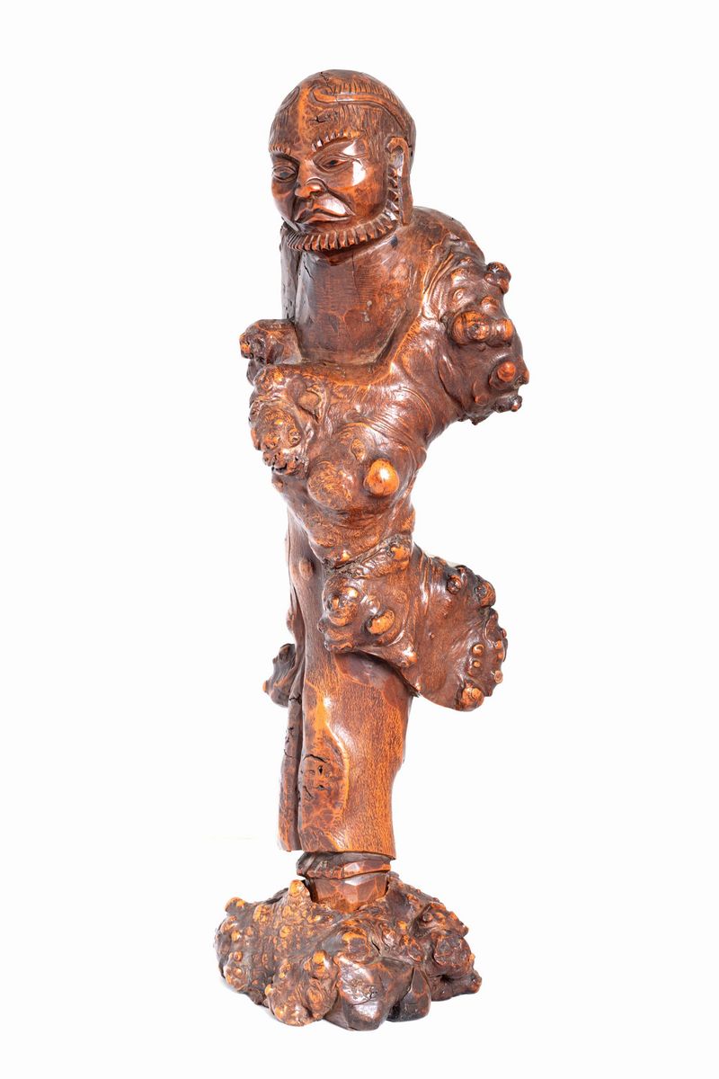 Scultura in radica raffigurante divinità Taoista, Cina, Dinastia Qing, altezza 36,5 cm