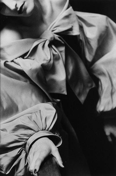 Anne Rhart in Yves Saint Laurent, stampa vintage alla gelatina ai sali d'argento