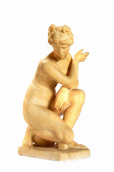 Scultura in Alabastro Raffigurante Venere Accovacciata, Secolo XIX