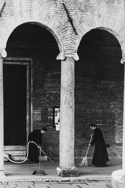 Senza Titolo (preti)