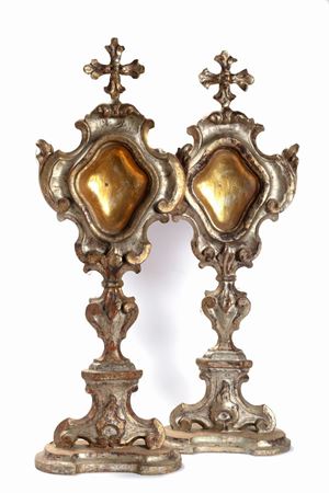  - A pair of relic holders in lacquered, gilded and mecca wood,18th century
