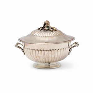 A silver tureen, Italy 20th Century