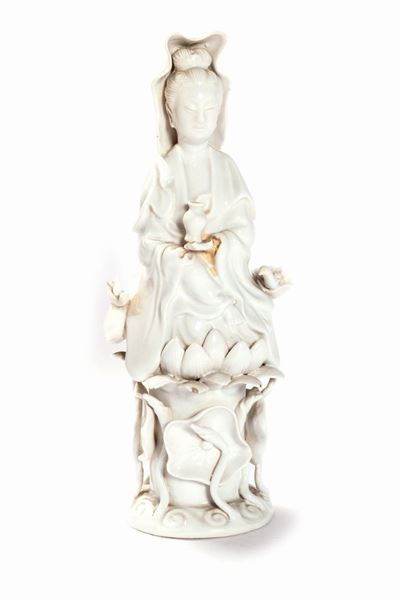 Guanyin, Figura in porcellana blanc de Chine, Cina, XIX secolo