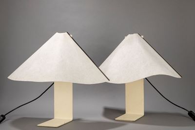 Due lampade modello Porsenna, acciaio verniciato e paralume in tessuto