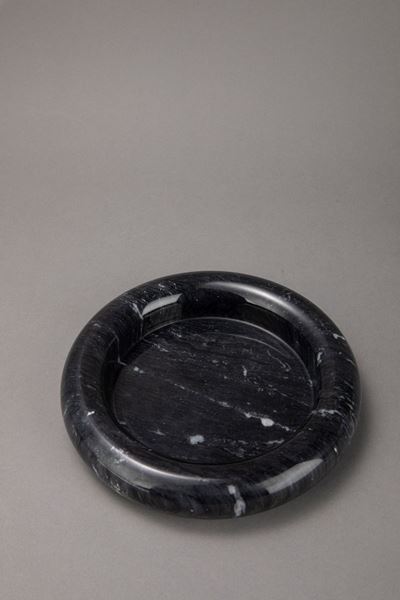 Centrotavola in marmo nero, Modello Voltero