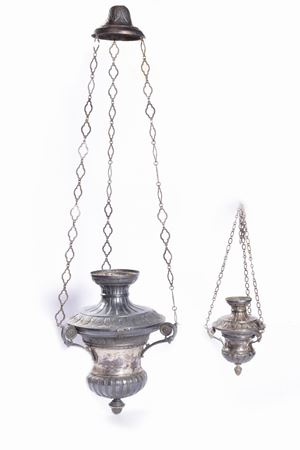 Lotto composto da due turiboli in argento, secolo XIX