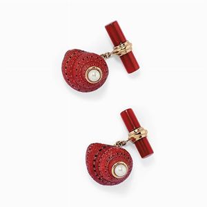 Polsini in oro 9k, conchiglie, perle coltivate e corniola