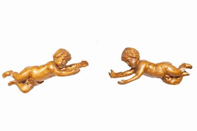Coppia di Sculture in Legno Dorato Raffiguranti Putti, Secolo XVIII