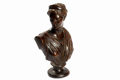 Scultura Neoclassica in Bronzo Raffigurante Busto di Diana, Secolo XIX