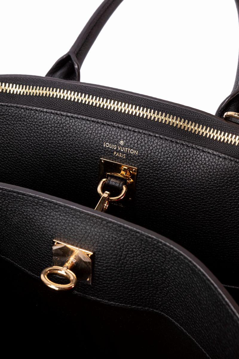 Borsa Louis Vuitton City Steamer modello medio in pelle martellata nera, Cra-wallonieShops Revival