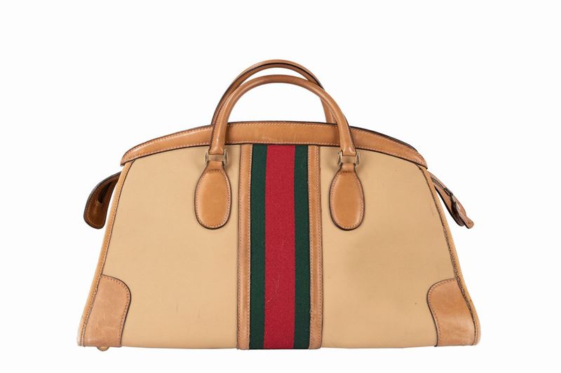 Sold at Auction: VINTAGE GUCCI SUPREME MONOGRAM TOTE BAG