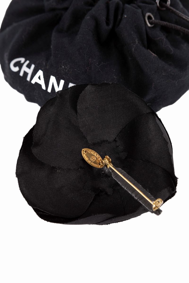 Chanel - Spilla Camelia