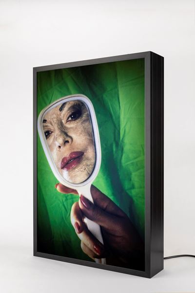 Parodie Make-up Aux Miroir
