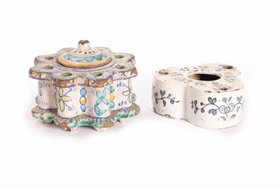 Lotto Composto da Due Antichi Calamai in Ceramica