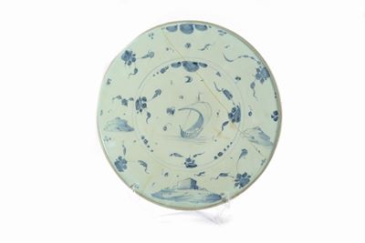 Piatto in Maiolica Bianca e Blu, Faenza Secoli XVII - XVIII
