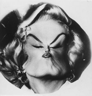Weegee - Marilyn Monroe (Distorsion) 