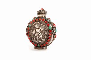 Silver snuff bottle with turquoise and coral, Tibet, 20th century
