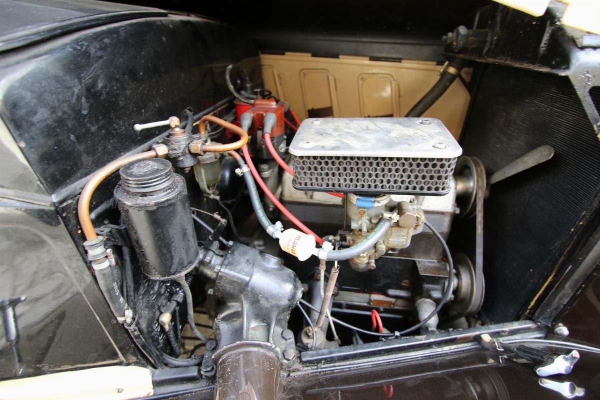 1934 Lancia Augusta Berlina (viotti)