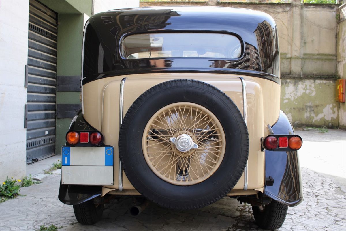 1934 Lancia Augusta Berlina (viotti)