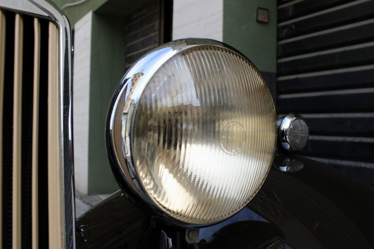 1934 Lancia Augusta Berlina (viotti)