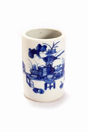Bitong in blue and white porcelain, China, Qing dynasty