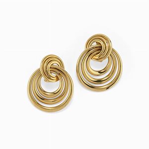 A 18K yellow gold earrings, Cartier
