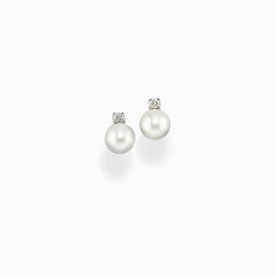 Orecchini in Oro Bianco 18k, Diamanti e Perle Coltivate
