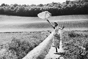 Lartigue Jacques-Henri - Femme à l'ombrelle