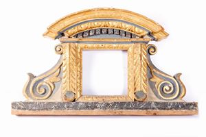 Frieze in lacquered and gilded wood, 17th century