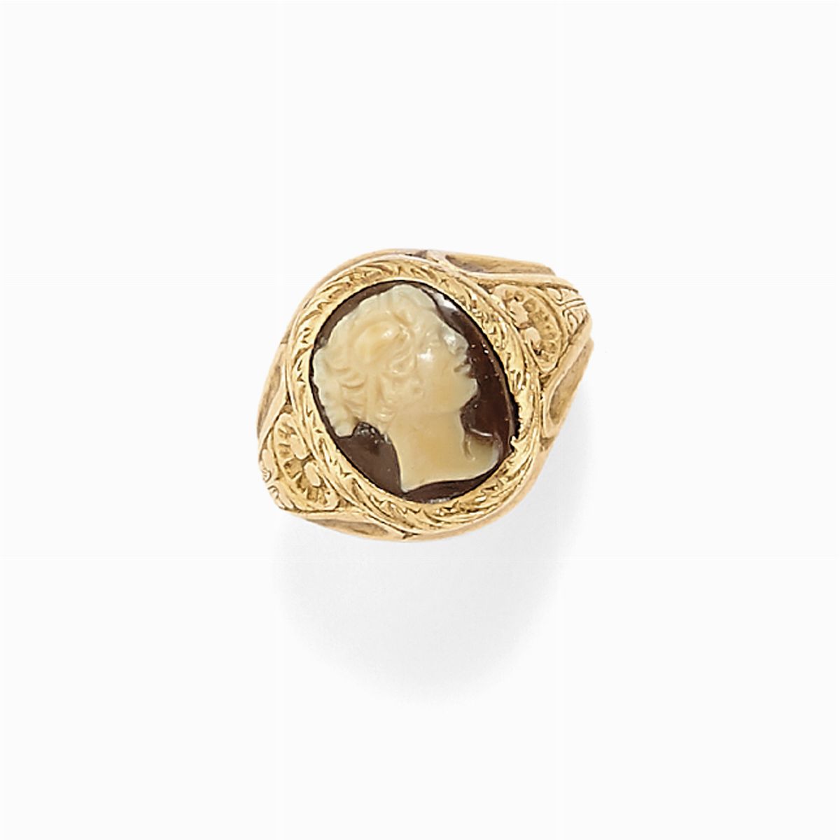 Lotto di Tre Anelli D'epoca in Oro 18k e Cammei