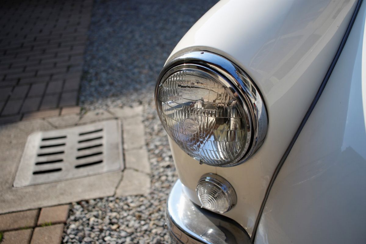 1957 Mga 1500 (mg)