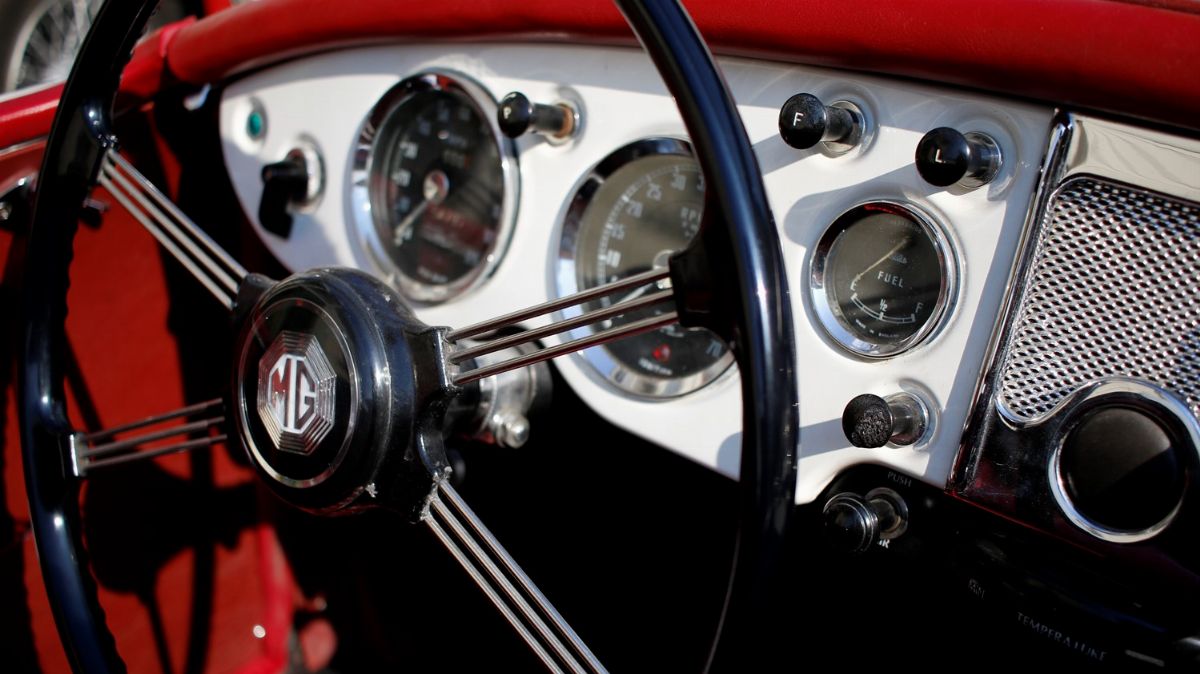 1957 Mga 1500 (mg)