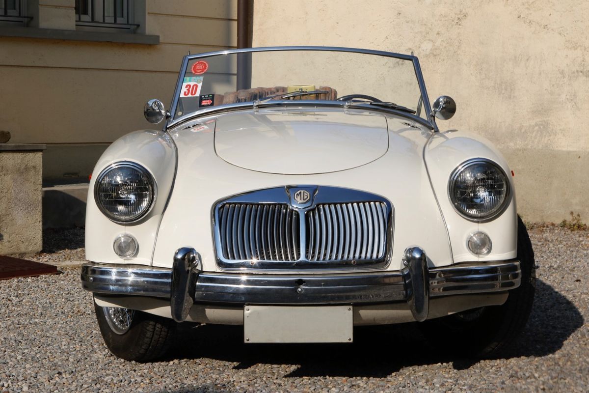 1957 Mga 1500 (mg)