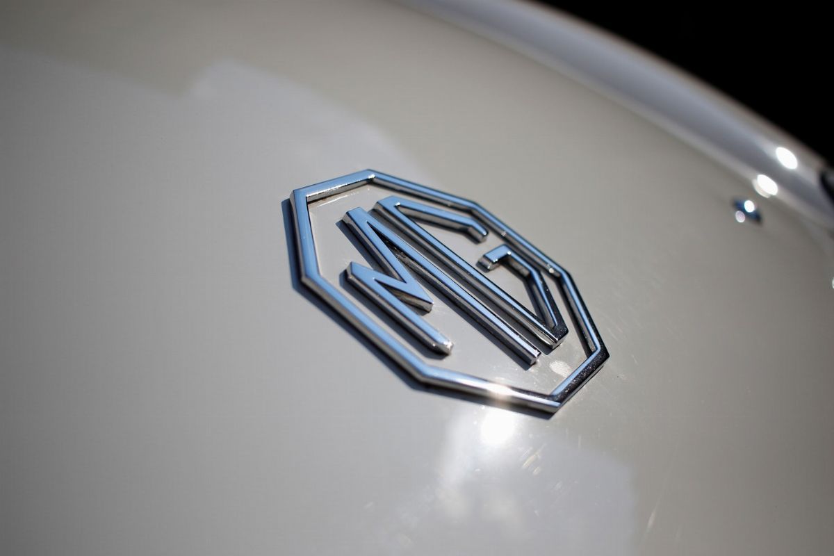1957 Mga 1500 (mg)