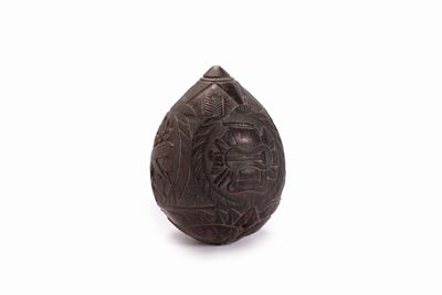 Noce di Cocco Intagliata, Secolo XIX