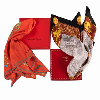 Lotto di Due Foulards