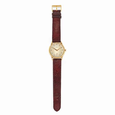 Orologio in oro giallo 18k con movimento a carica manuale