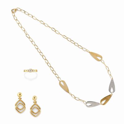 Collana, orecchini e anello in oro bicolore 18K con diamanti