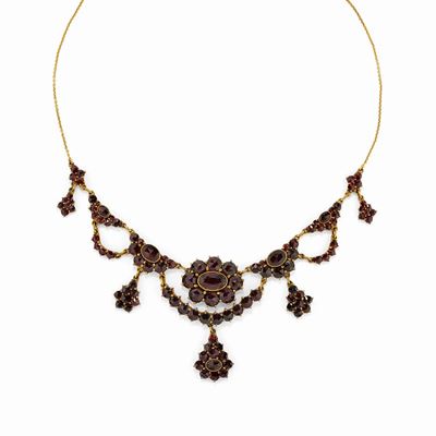 Collana in metallo dorato e oro giallo 10K con motivo a ghirlanda di granati