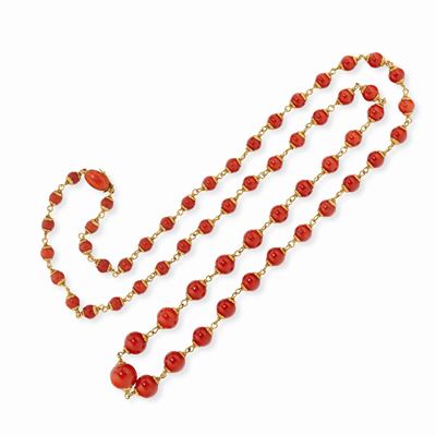 Collana in oro giallo 18K con corallo rosso mediterraneo