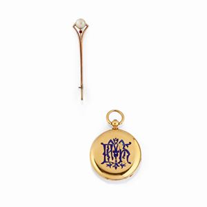 Orologio da tasca in oro giallo 18K e spillone in oro rosso 9K